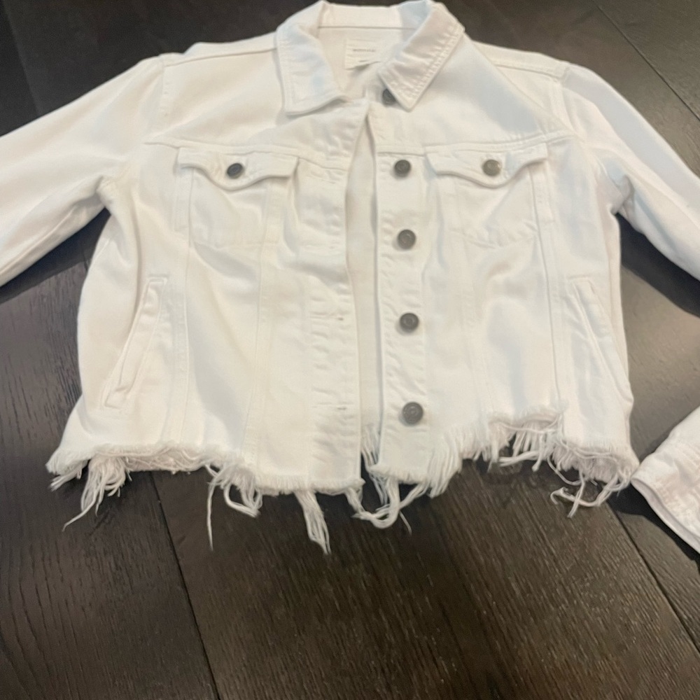 Hidden white denim jacket